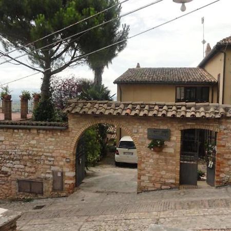 La Terrazza Di Spello Aparthotel Exterior photo