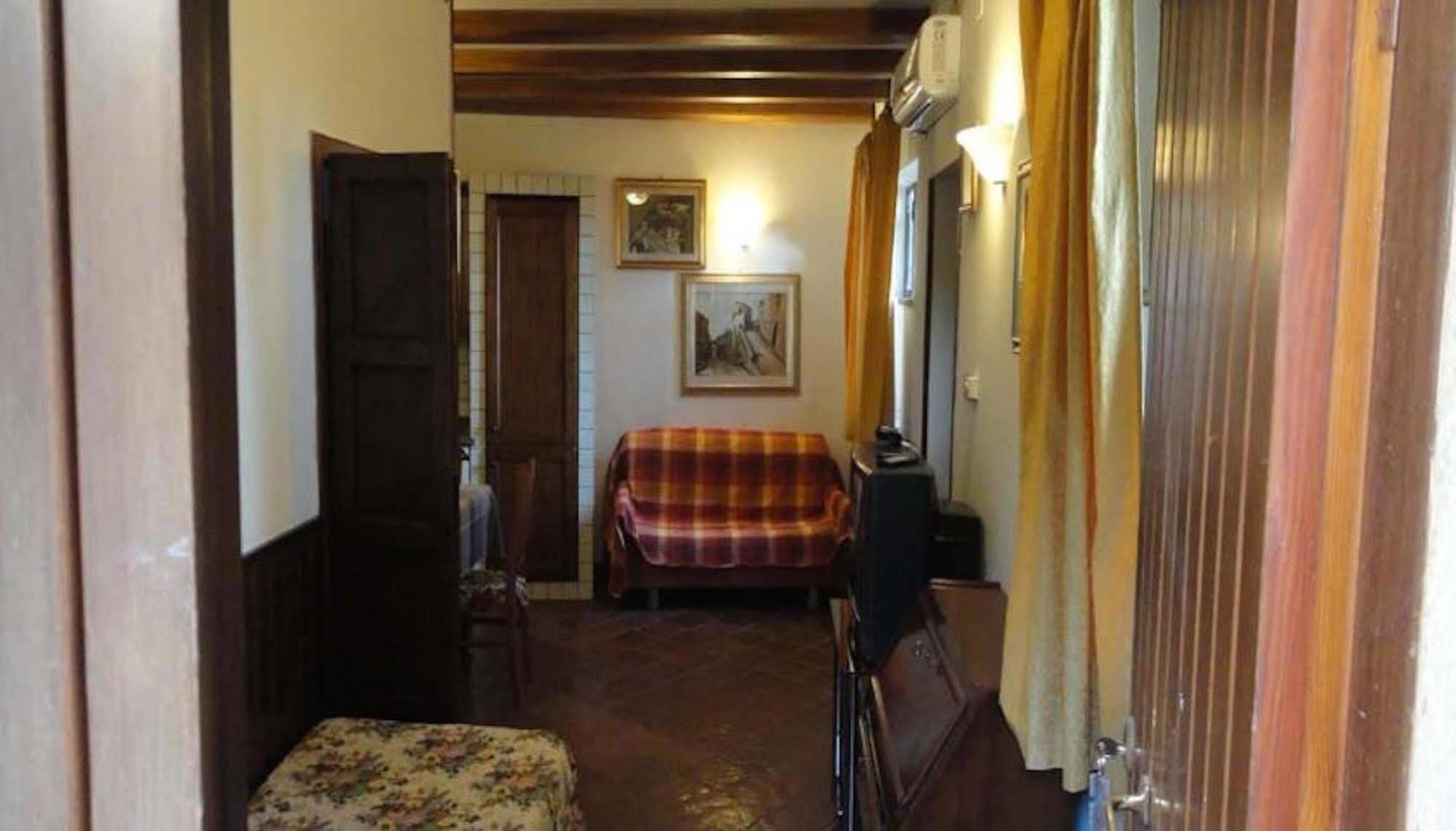 La Terrazza Di Spello Aparthotel Exterior photo